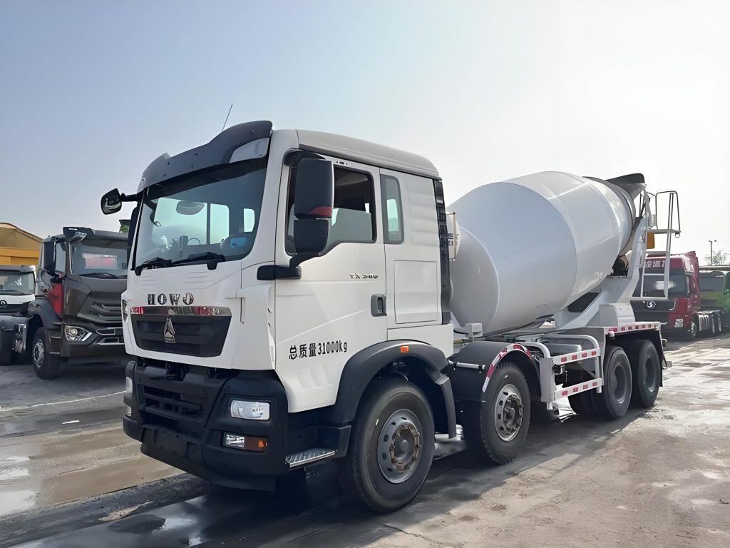 HOWO 8×4 TX 380 混凝土搅拌车