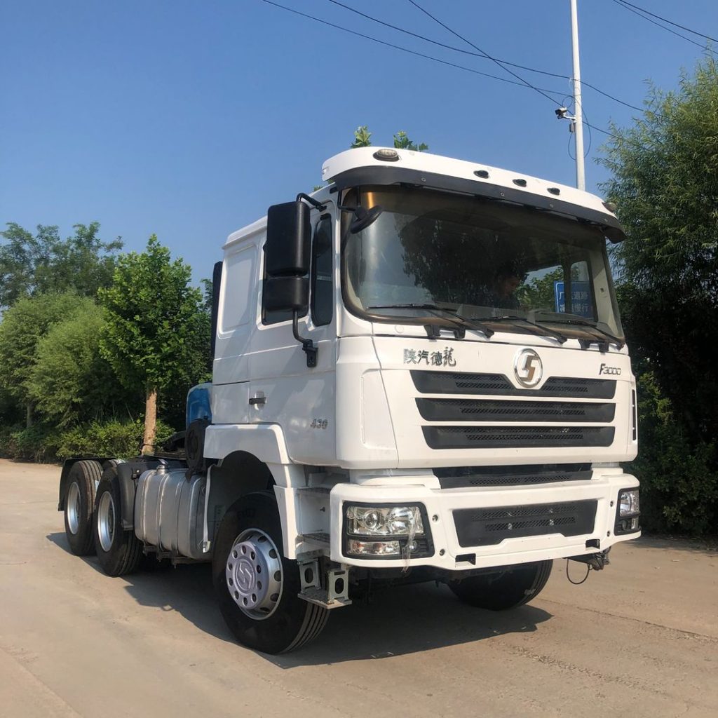 SHACMAN 6×4 F3000 牵引车