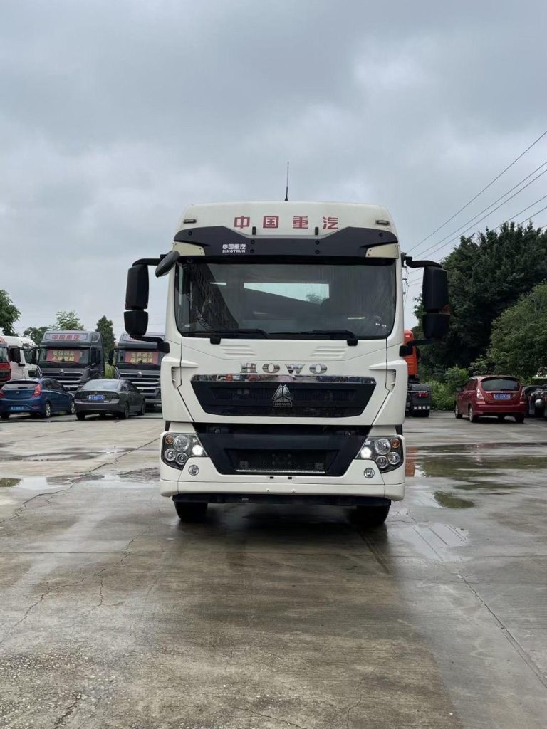 HOWO 6×4 TX 牵引车