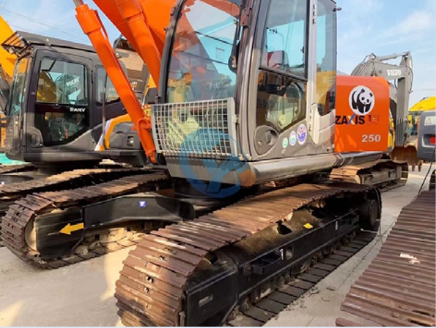 Hitachi ZX250