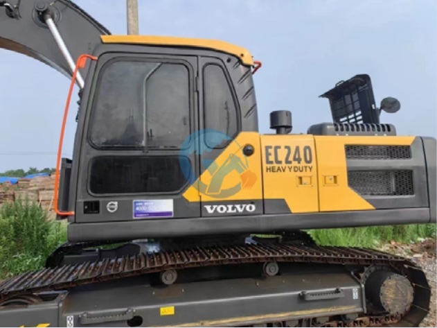 Volvo EC240