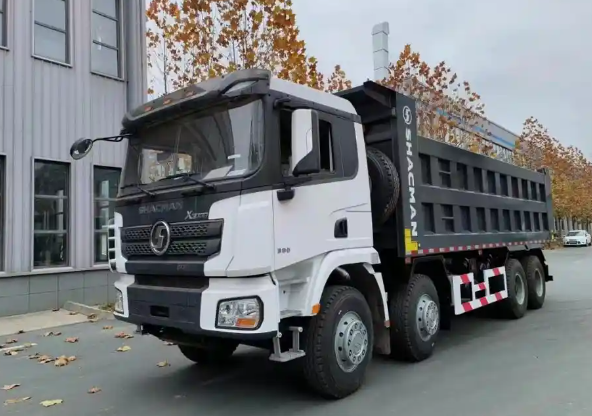 SHACMAN 8×4 X3000 自卸车